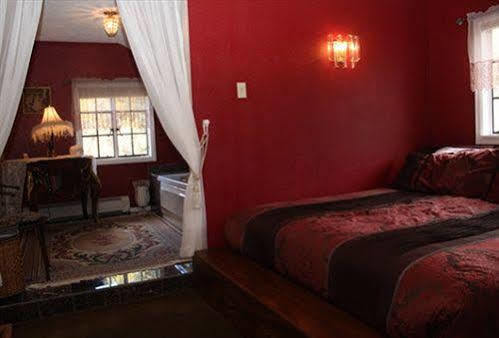 The Historic Brook Forest Inn Evergreen Εξωτερικό φωτογραφία